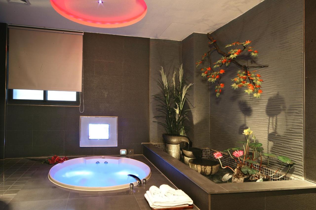 Spring Young Motel Fengyuan Exterior photo